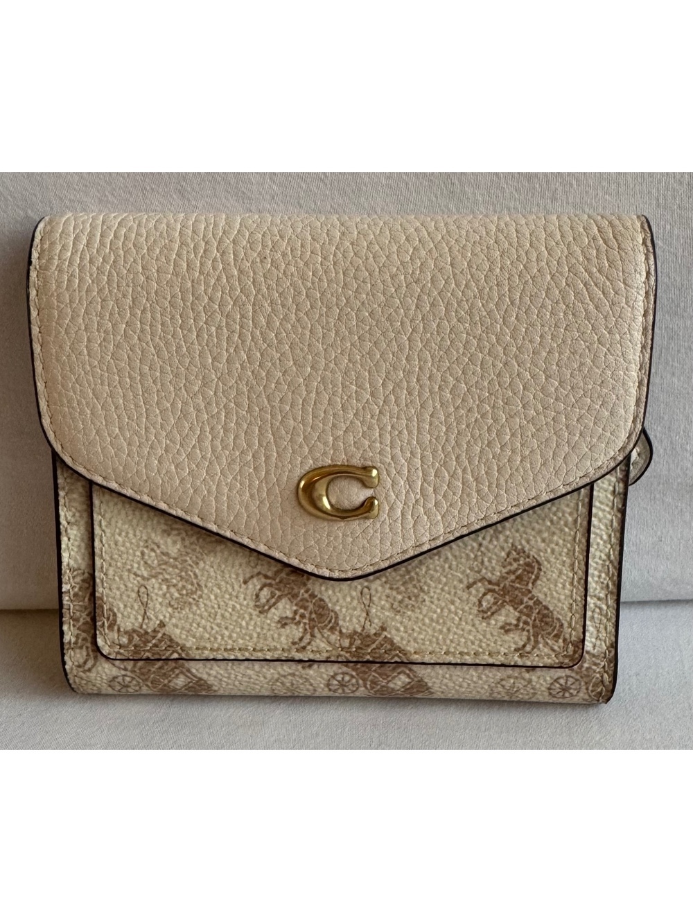 COACH Wynn Small Wallet C3161 Horse & Carriage Print Brass Chalk Taupe